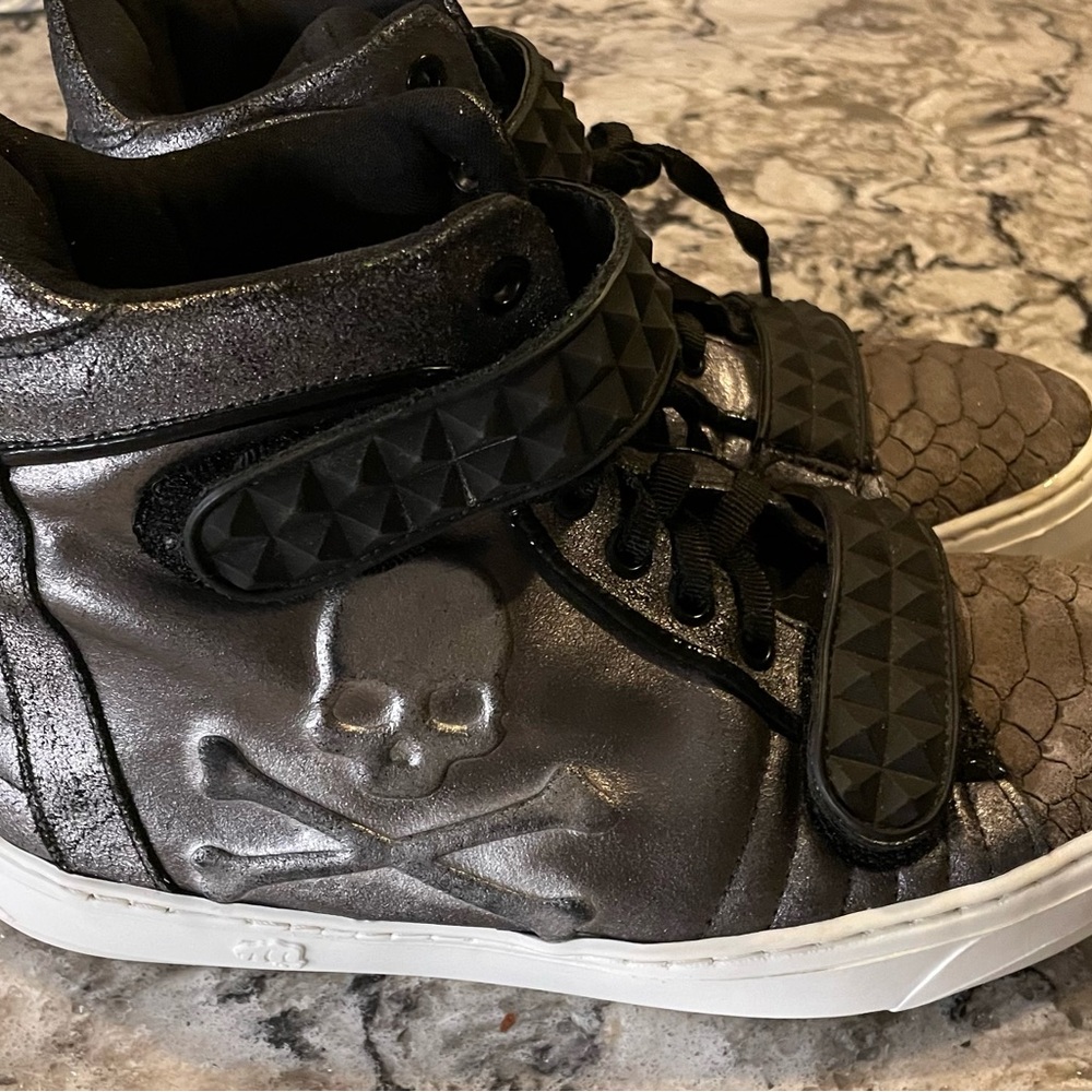 Labellamafia High Top Sneaker - Picture 6 of 6